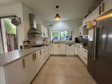 Casa en venta Barrio Las Veletas, Bella Vista