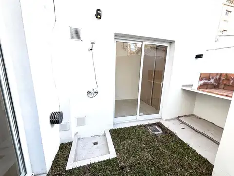 Depto Tipo Casa en Venta en Olivos, USD 185.000