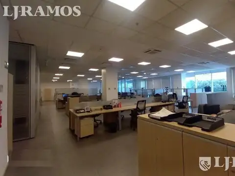 Oficina en Alquiler al Norte