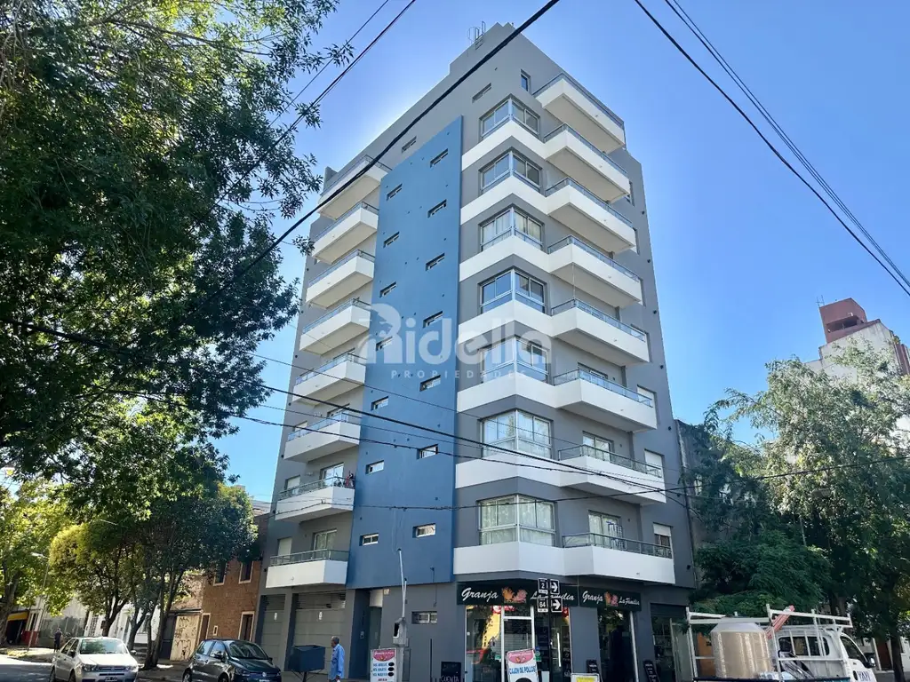 C.64 esquina 2 300