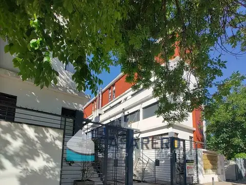 Carlos Pellegrini 100