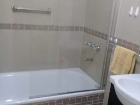 24 De Noviembre 1600, Piso 1