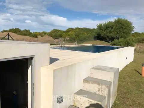 Casa en Alquiler Temporal con 1 cochera