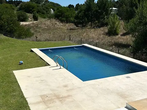ALQUILER TEMPORARIO EN COSTA ESMERALDA
