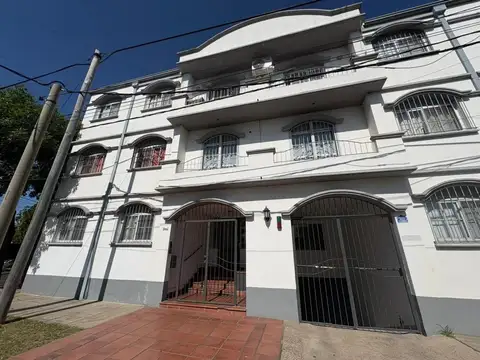 Dpto. en ALQUILER - con cochera 