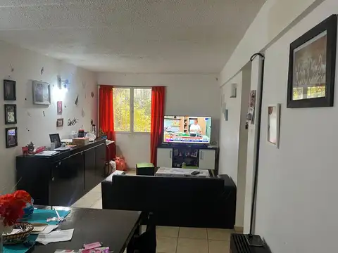 Aristóbulo Del Valle 1000