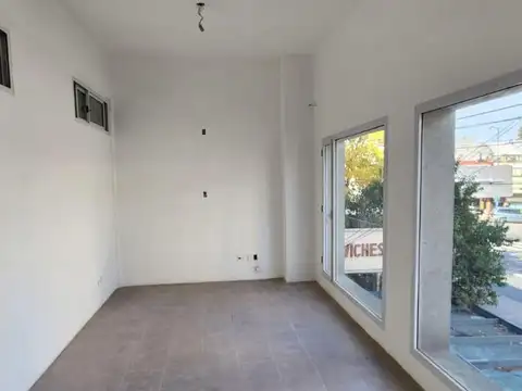 Oficina en Alquiler en Crucesita, $ 1.600.000