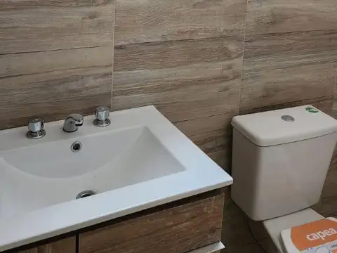 Oficina 4 ambientes con 2 baños