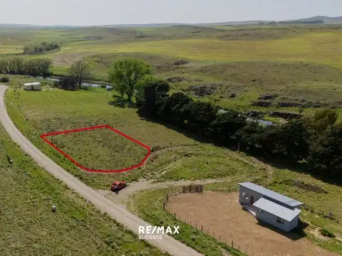 SE VENDE LOTE EN JARDINES DE PILLAHUINCO