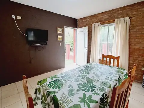 Casa en Alquiler con 1 cochera