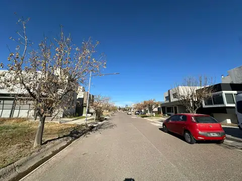 Terreno en Venta en Villa Nueva de Guaymallen, Guaymallén