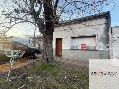 A reciclar   Casa en venta c/ cochera en La Plata