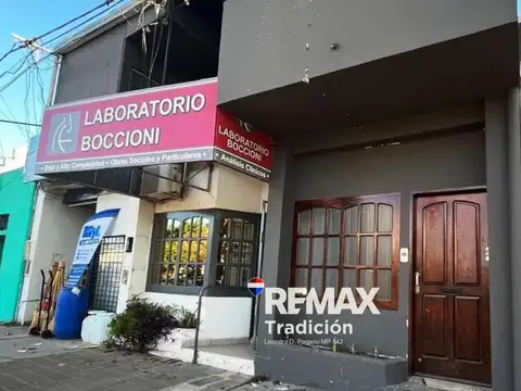 Venta ph sobre 9 de julio -3 departamentos indep.
