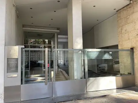Departamento de un dormitorio con cochera. La Plata
