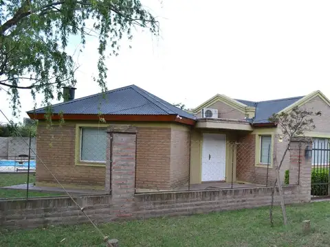 Casa Quinta en Cardenal Amarillo 341