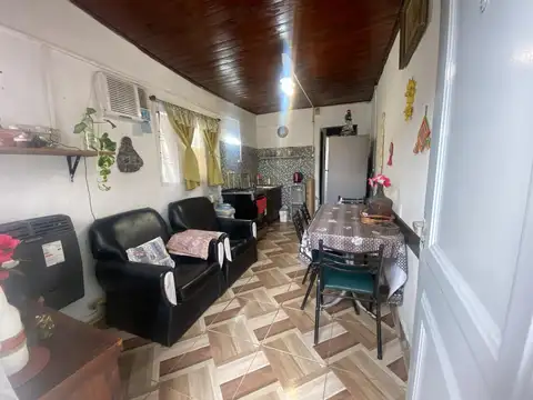 Casa en Venta con 6 Departamentos a reciclar en Pilar Centro - 6 ambientes