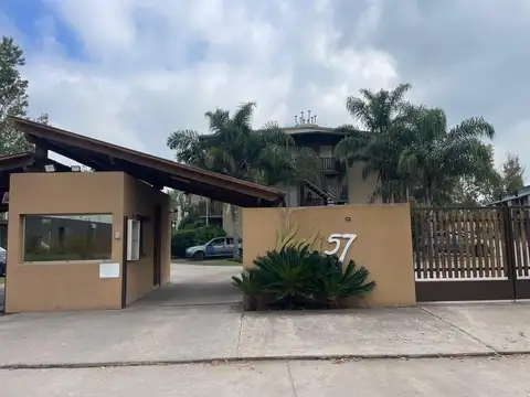 DEPARTAMENTO APTO CREDITO  CON JARDIN EN PB PILAR