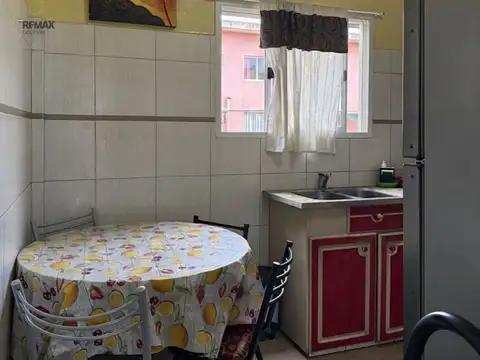 Depto Tipo Casa 6 ambientes con 2 baños