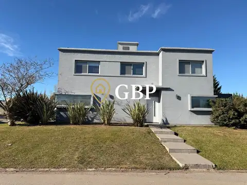 Casa en alquiler en Barrio Cruz del Sur
