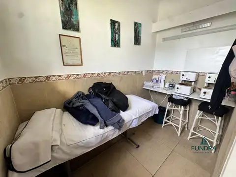 VENTA LOCAL EN BERNAL CENTRO