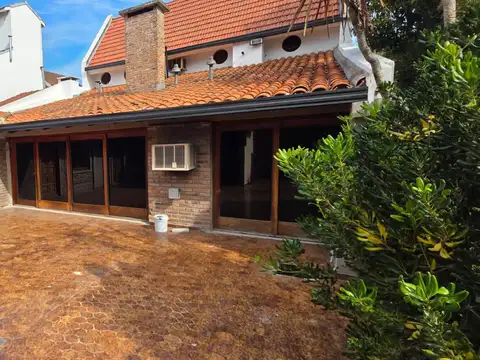 Casa en Venta con 1 cochera