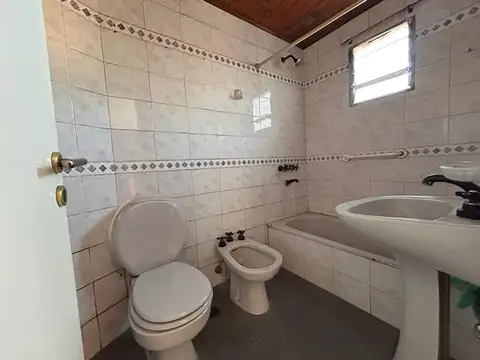 Depto Tipo Casa en Venta 50 años