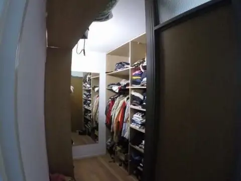 Casa 4 ambientes en Caseros