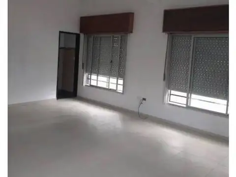 C. 106 193, Berazategui Oeste, Provincia de Buenos Aires, Argentina , Piso 1