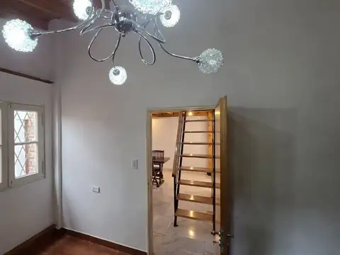 Depto Tipo Casa en Alquiler de 2 ambientes