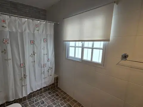 Depto Tipo Casa en Alquiler al Oeste