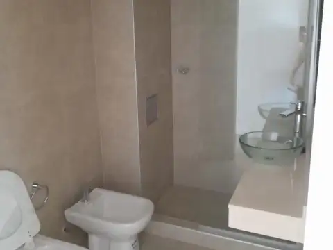 Vendo departamento céntrico a estrenar.