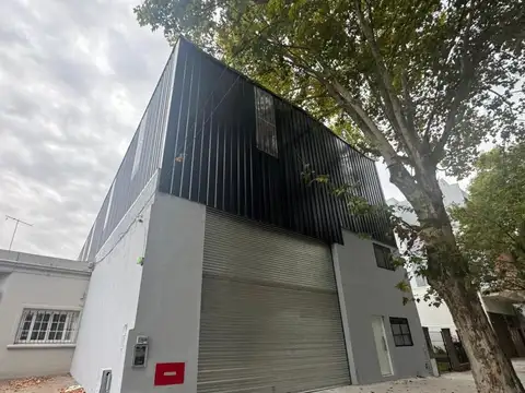 Galpón en Parque Chas 