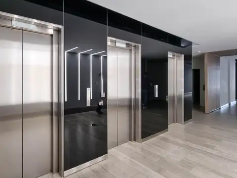 Oficina Monoambiente con 4 baños
