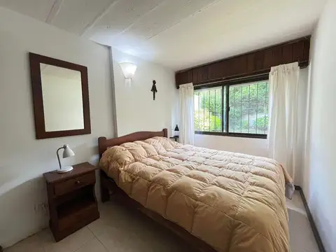 Depto Tipo Casa en Alquiler Temporal con 1 cocheras