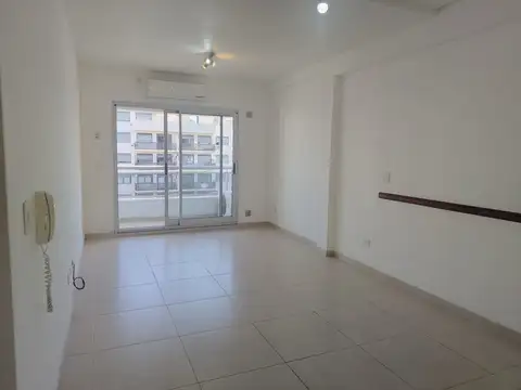 Monoambiente en Alquiler Parque Centenario
