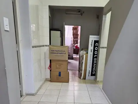 VENTA CASA ABASTO 2 DORMITORIOS A RECICLAR