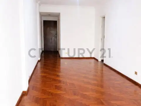 SENILLOSA 500, Piso 2