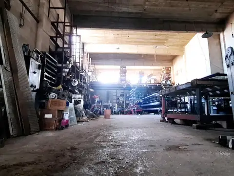 VENTA OPORTUNIDAD GALPON+LOCAL+DEPÓSITO+VIVIENDA+TERRAZA