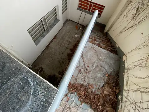 Casa 10 ambientes con 3 baños