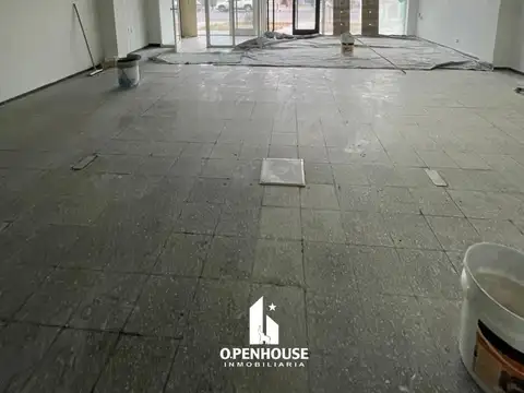 Local comercial en Lisandro Moyano de Las Heras