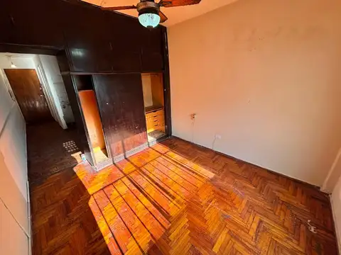 DEPARTAMENTO 2 AMBIENTES CON COCHERA