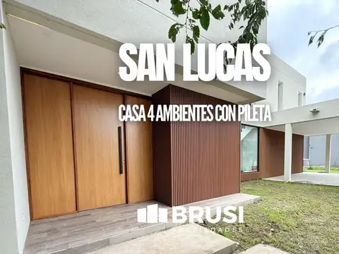Casa a la Laguna en  dos plantas a la venta en Barrio Privado San Lucas