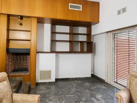 Casa 5 ambientes con 2 baños