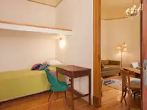 Depto Tipo Casa en Venta 80 años