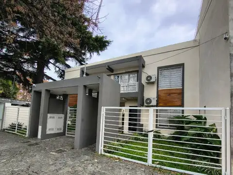 Depto Tipo Casa en Venta de 3 dormitorios
