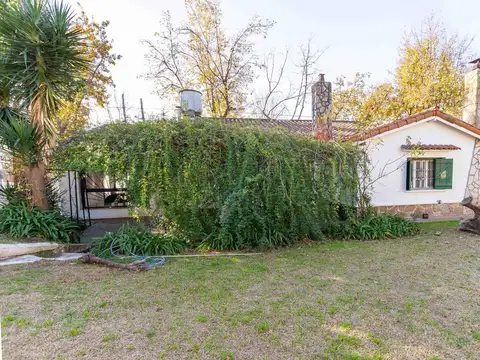 Casa en Venta con 1 cochera