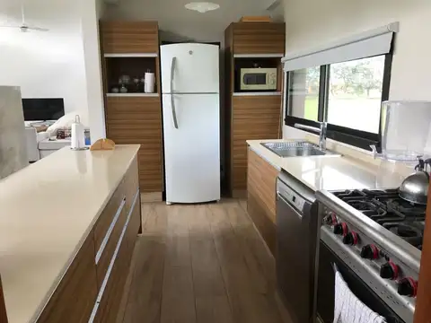 Casa en venta Estancia Benquerencia sobre chacra de 2,3 hectáreas