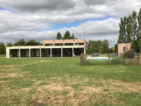 Venta importante Casa estancia benquerencia farm club
