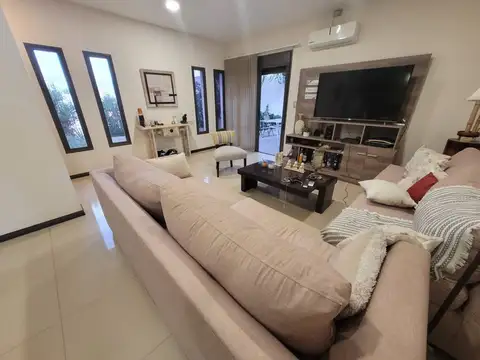 Libertador B° Jardín de los Andes 100