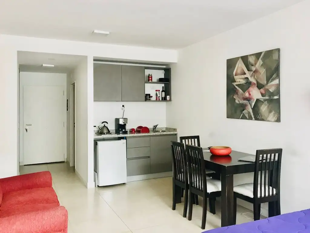 Pacheco de Melo 2100